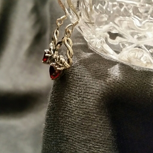 .925 Silver Claddagh Earrings with Heart Garnets - Picture 3 of 6
